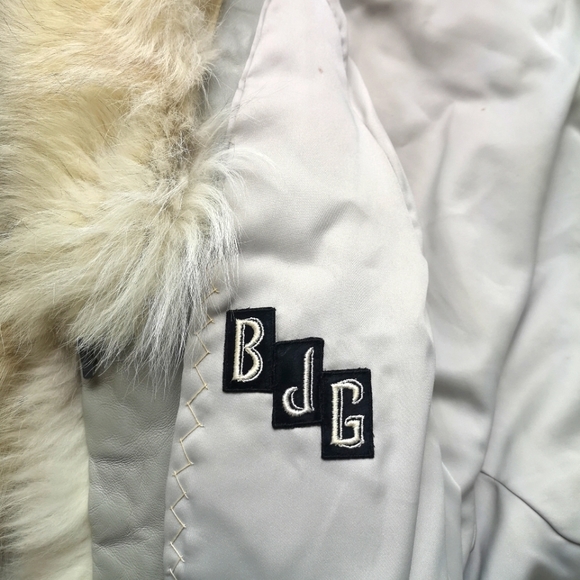 Long White Fur Coat - Picture 5 of 9